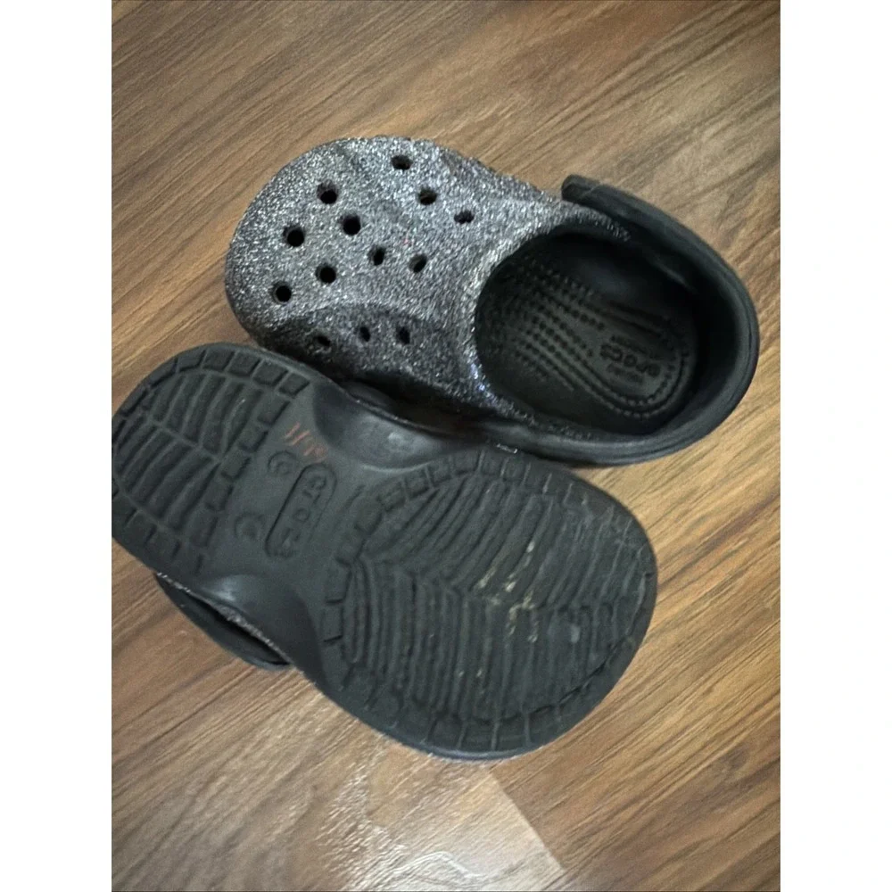 Crocs Baby Girls 4C Glitter Black Sparkles Slip On Clogs EUC
